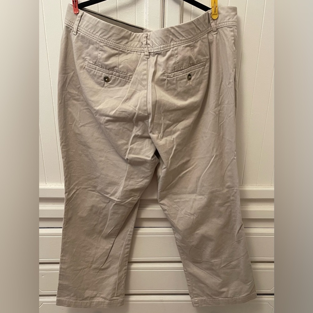 Avenue PLUS SZ 16 Petite Easy Waist Khaki Pants